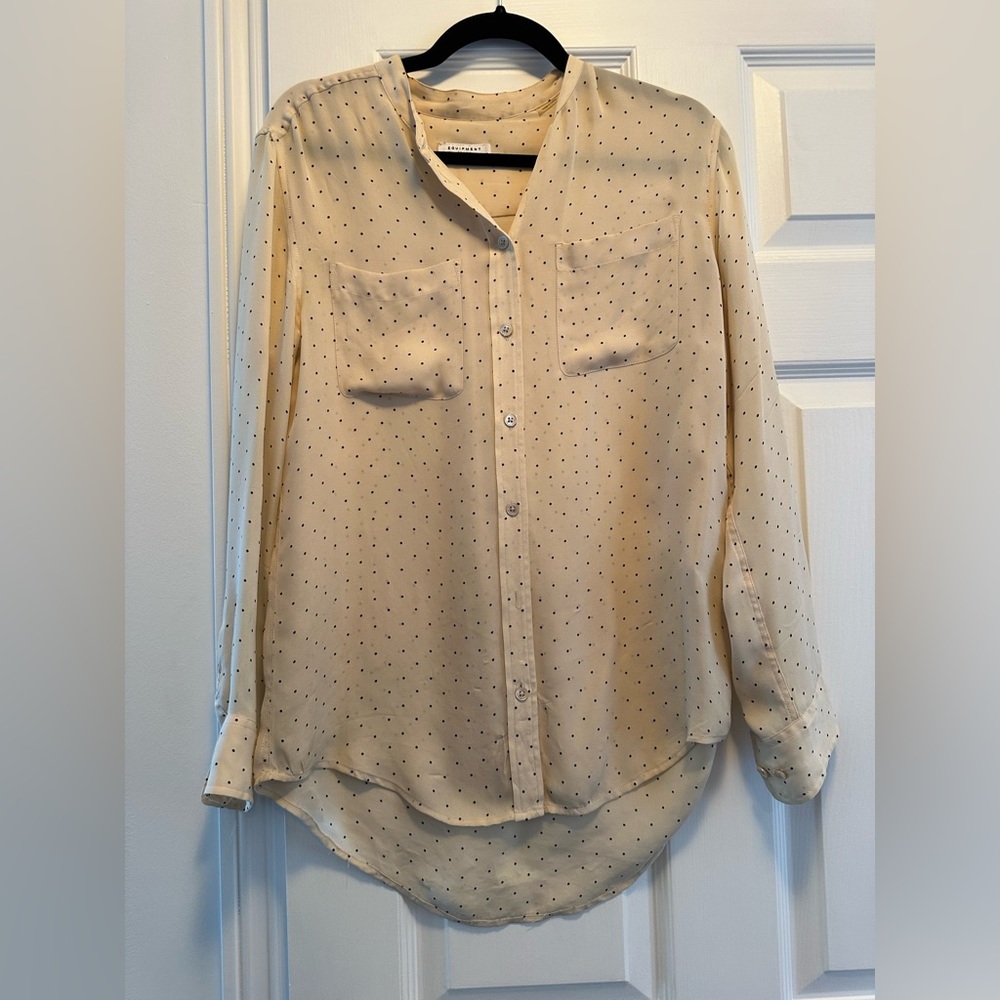Equipment silk blouse with polkadots. Cream, size small